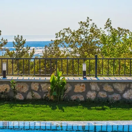 Uzumlu Village 2 Bedroom 7067 빌라 칼칸